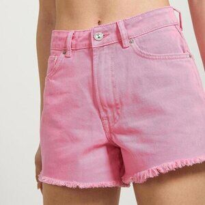 Pink denim shorts with frayed hem Pink high waisted denim shorts